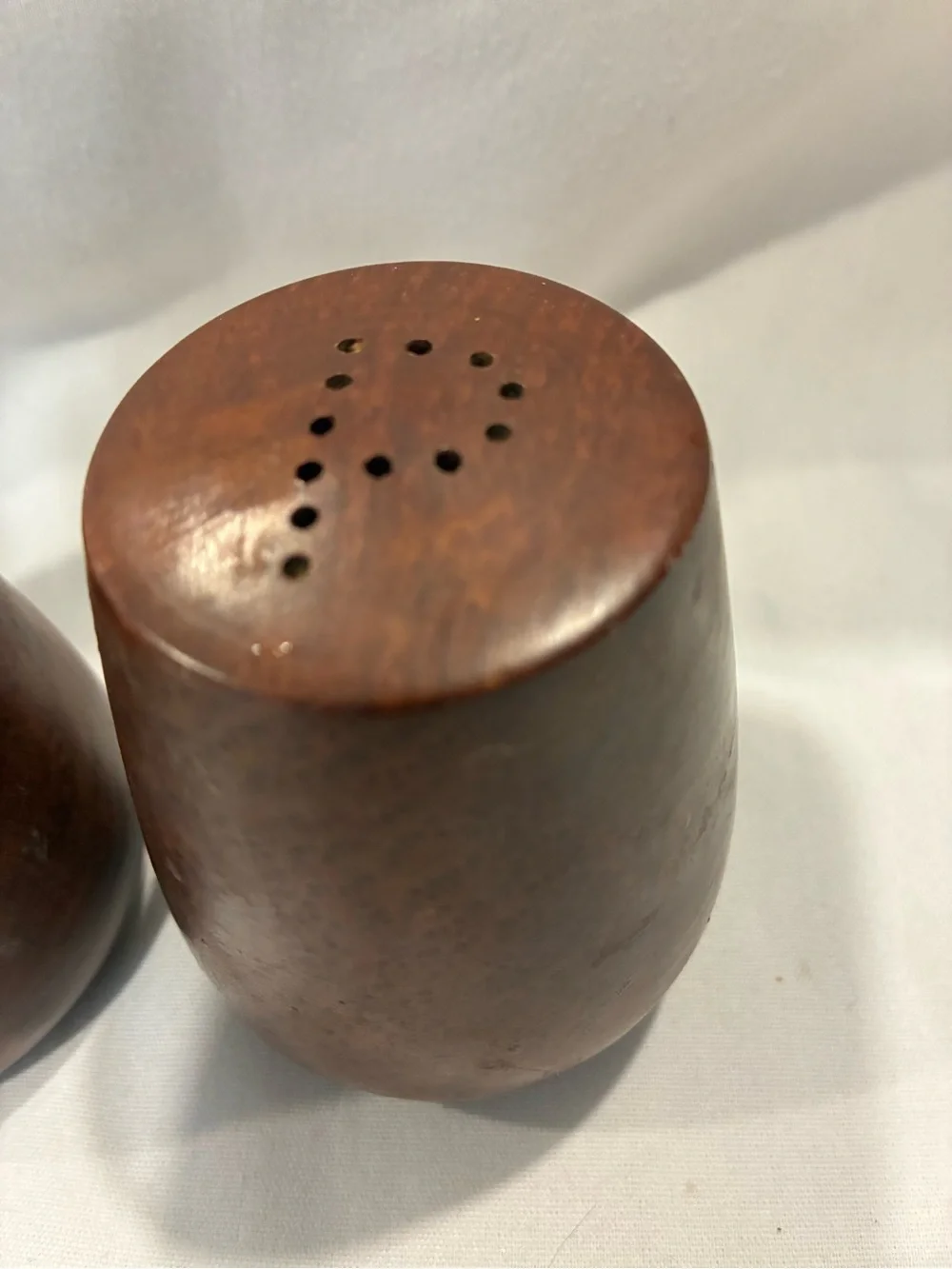 Wooden Salt/Pepper Shakers Mid Century Modern Classic Round Redwood Shakers